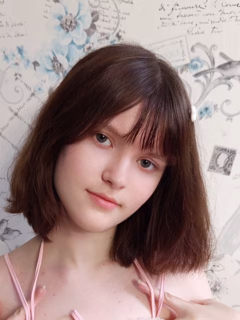 Pretty girl Alice